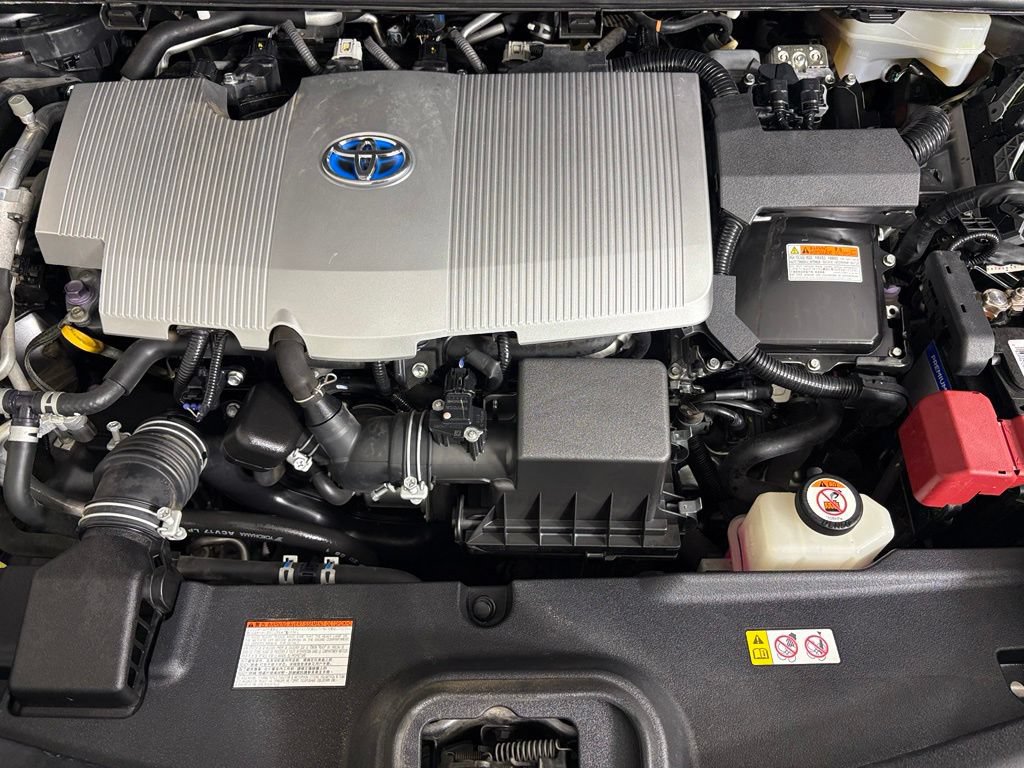 Used 2018 Toyota Prius Prime Premium w/ Carpet Mat Package FWD image 37