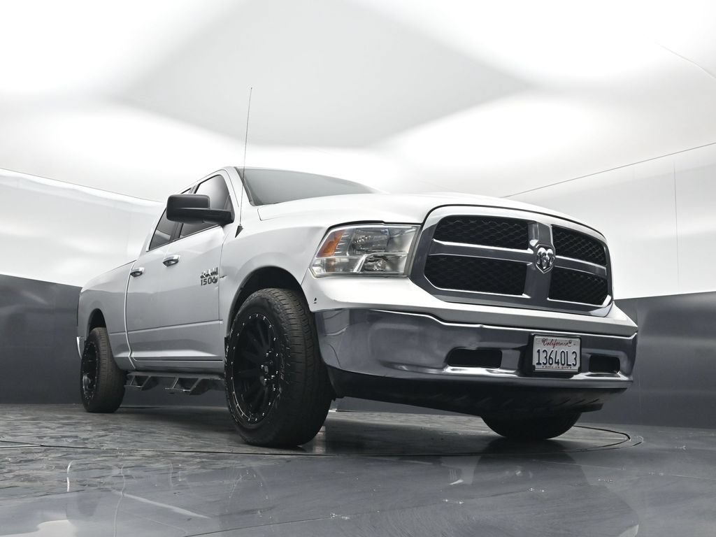 Used 2018 RAM 1500 Classic SLT RWD image 38
