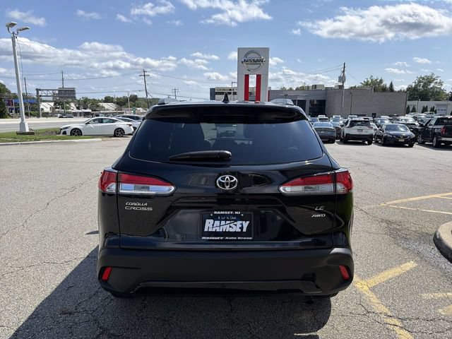 Used 2023 Toyota Corolla Cross LE w/ Moonroof Package AWD/4WD image 7