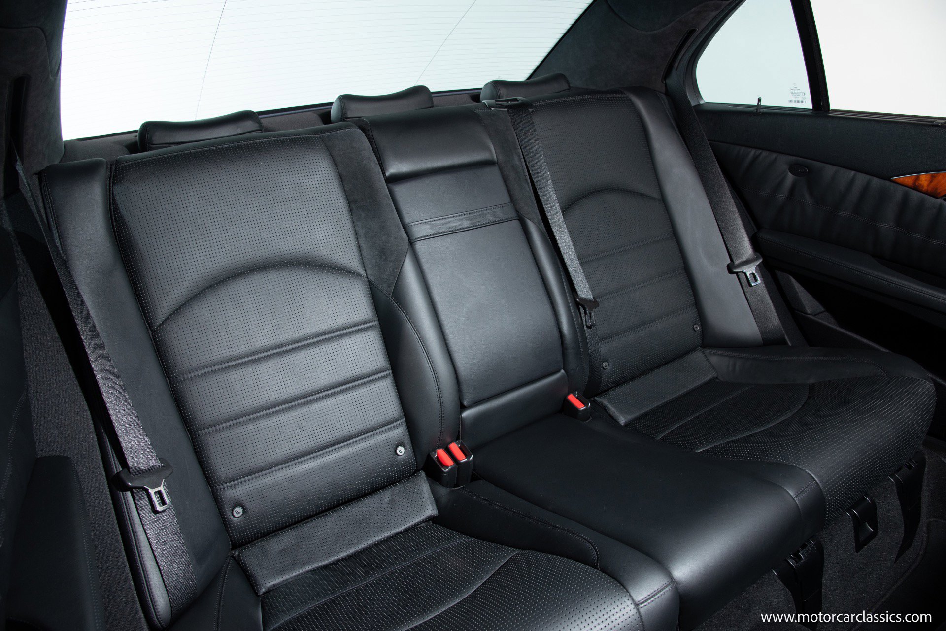 Used 2009 Mercedes-Benz E 63 AMG Sedan image 38