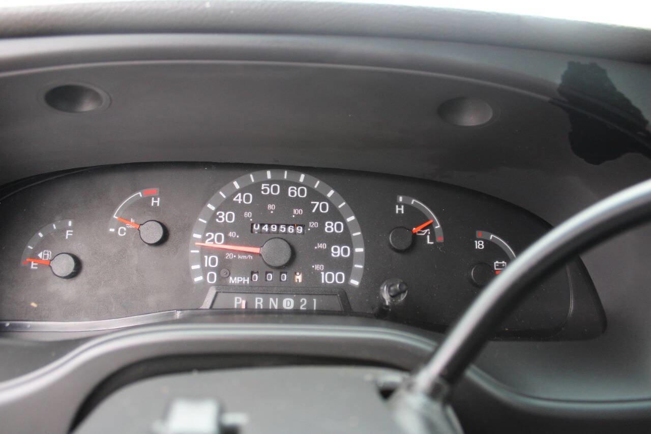 Used 2003 Ford E-350 and Econoline 350 XL image 27