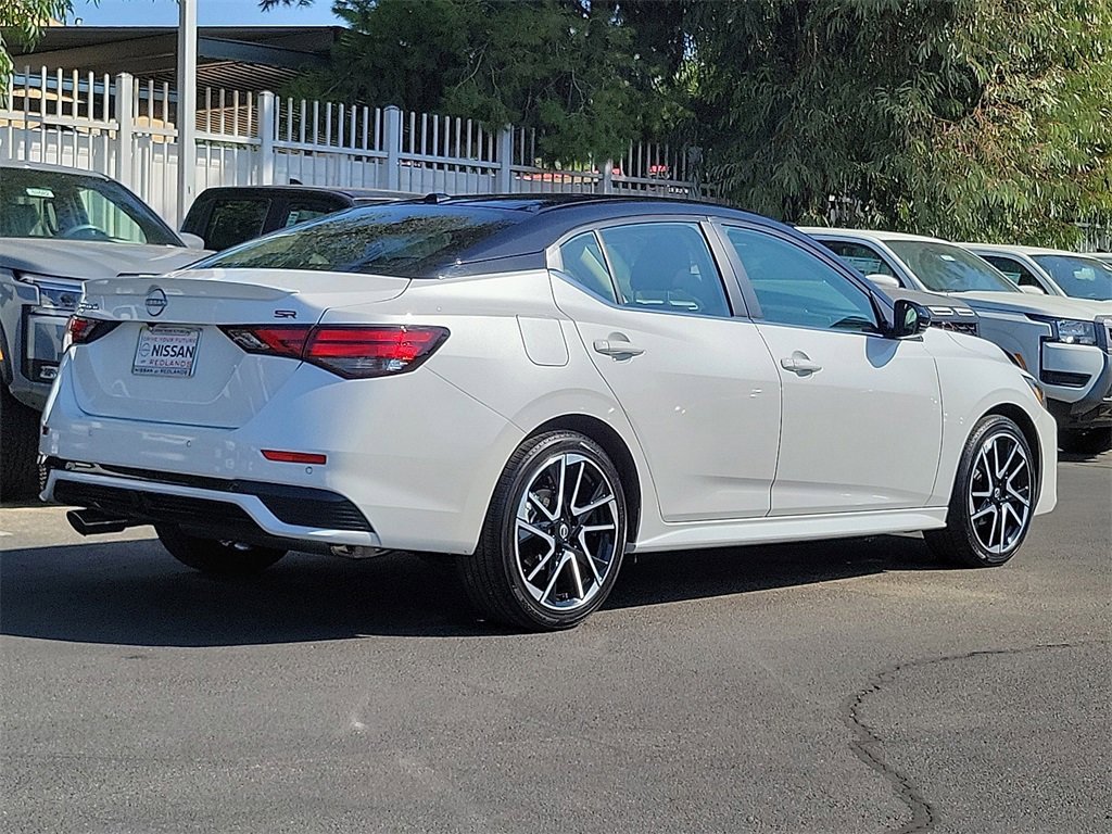 New 2025 Nissan Sentra SR w/ Lighting Package image 2