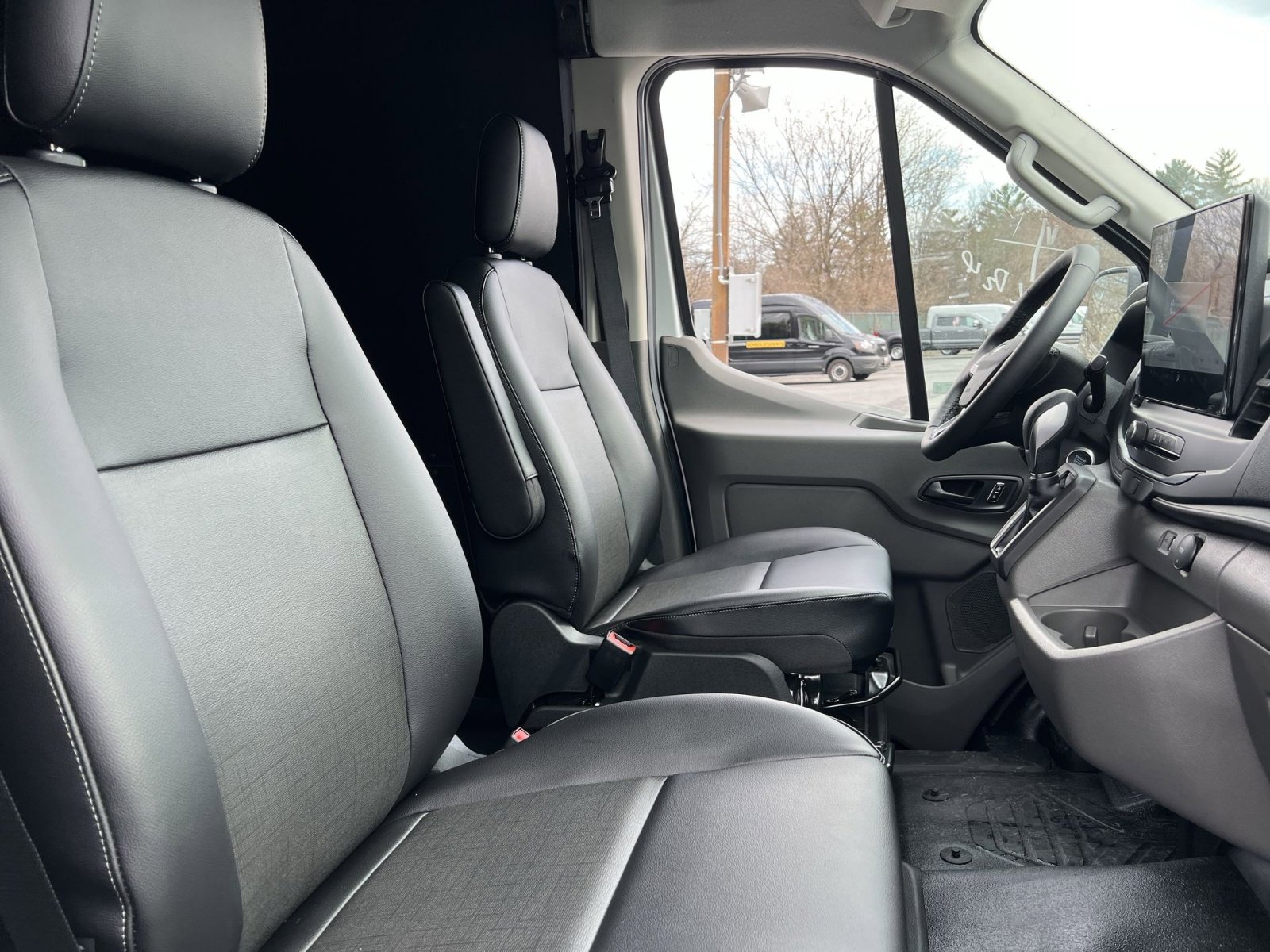 New 2026 Ford Transit 250 148 Medium Roof Extended AWD w/ Load Area Protection Package image 25