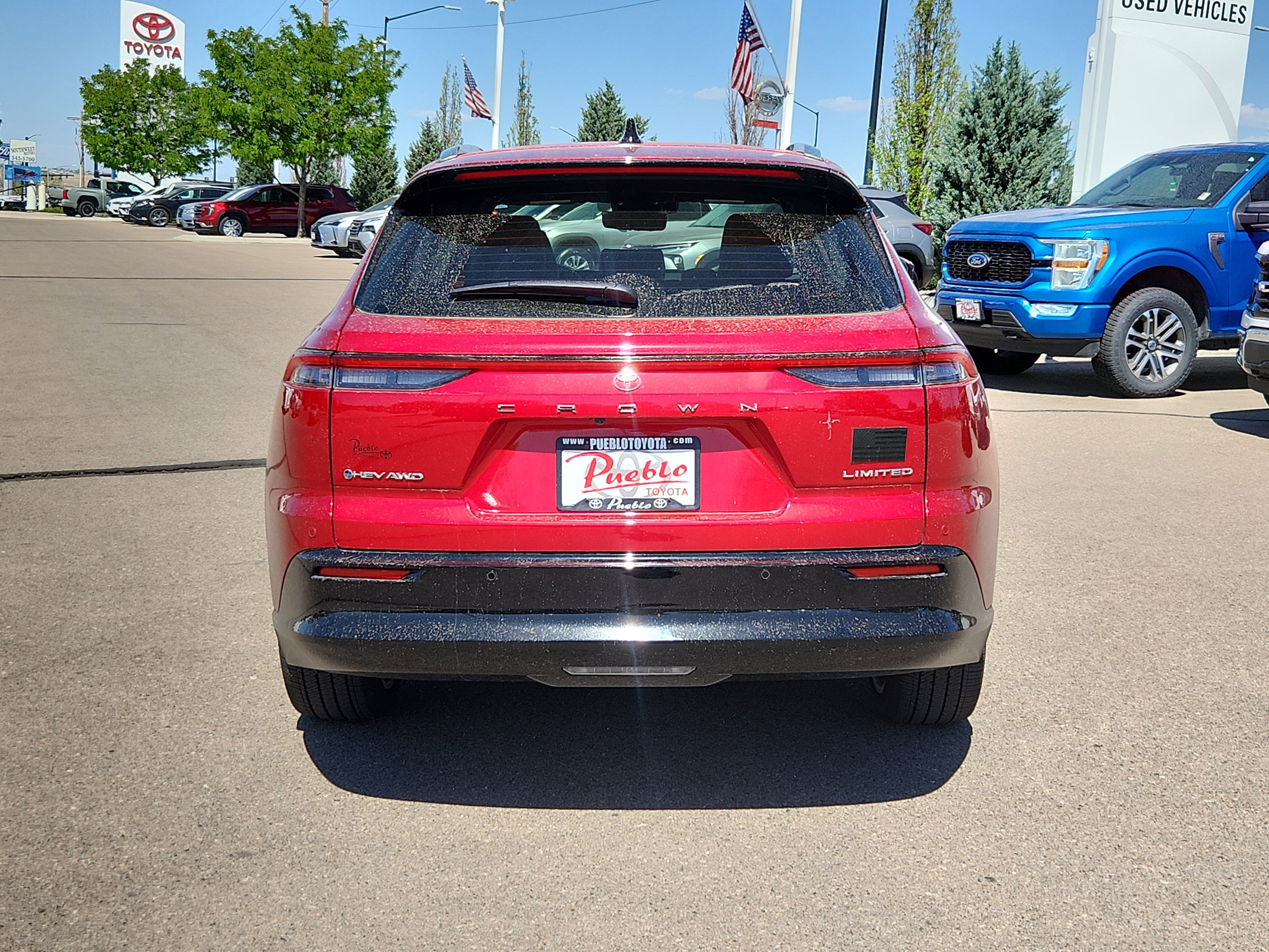 Used 2025 Toyota Crown Signia w/ Advanced Technology Package image 12