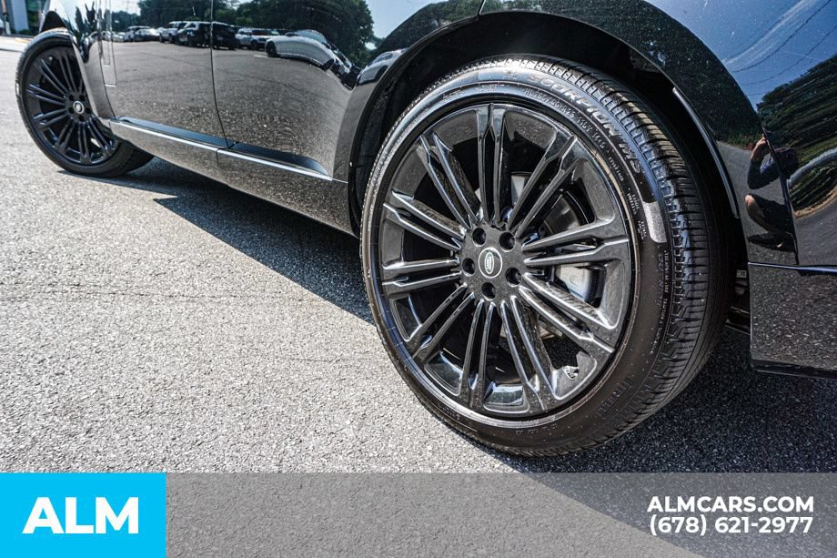 Used 2025 Land Rover Range Rover SE AWD/4WD image 16