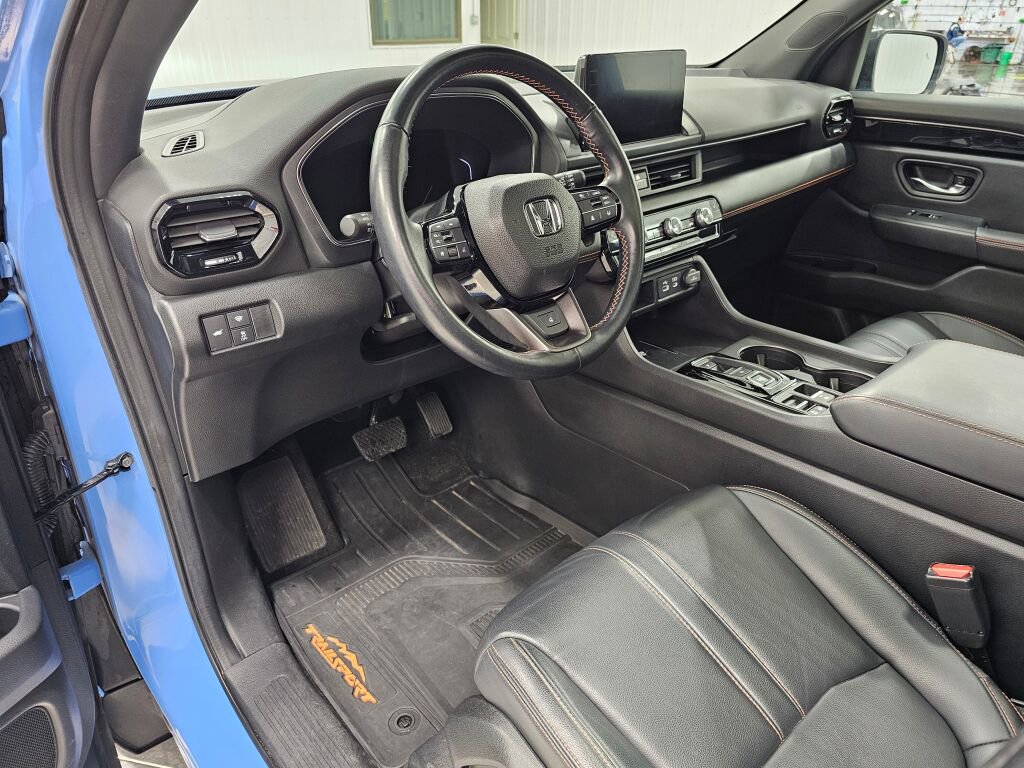 Certified 2023 Honda Pilot TrailSport image 36