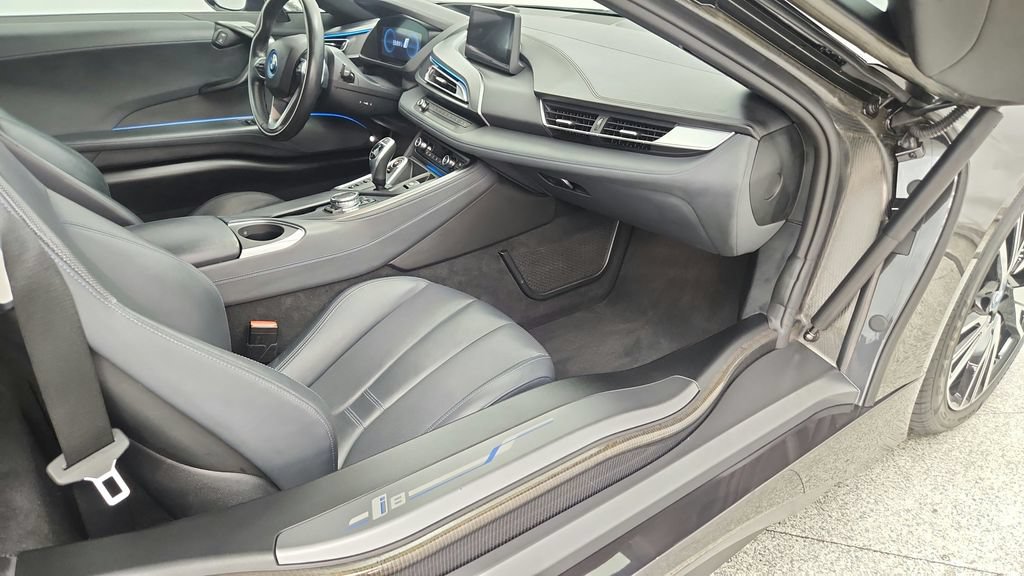 Used 2016 BMW i8 AWD/4WD image 19