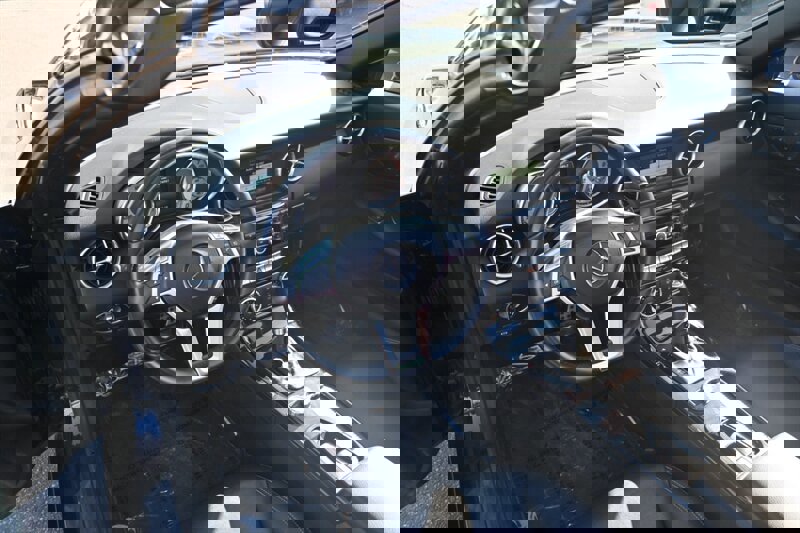 Used 2015 Mercedes-Benz SLK 250 image 45