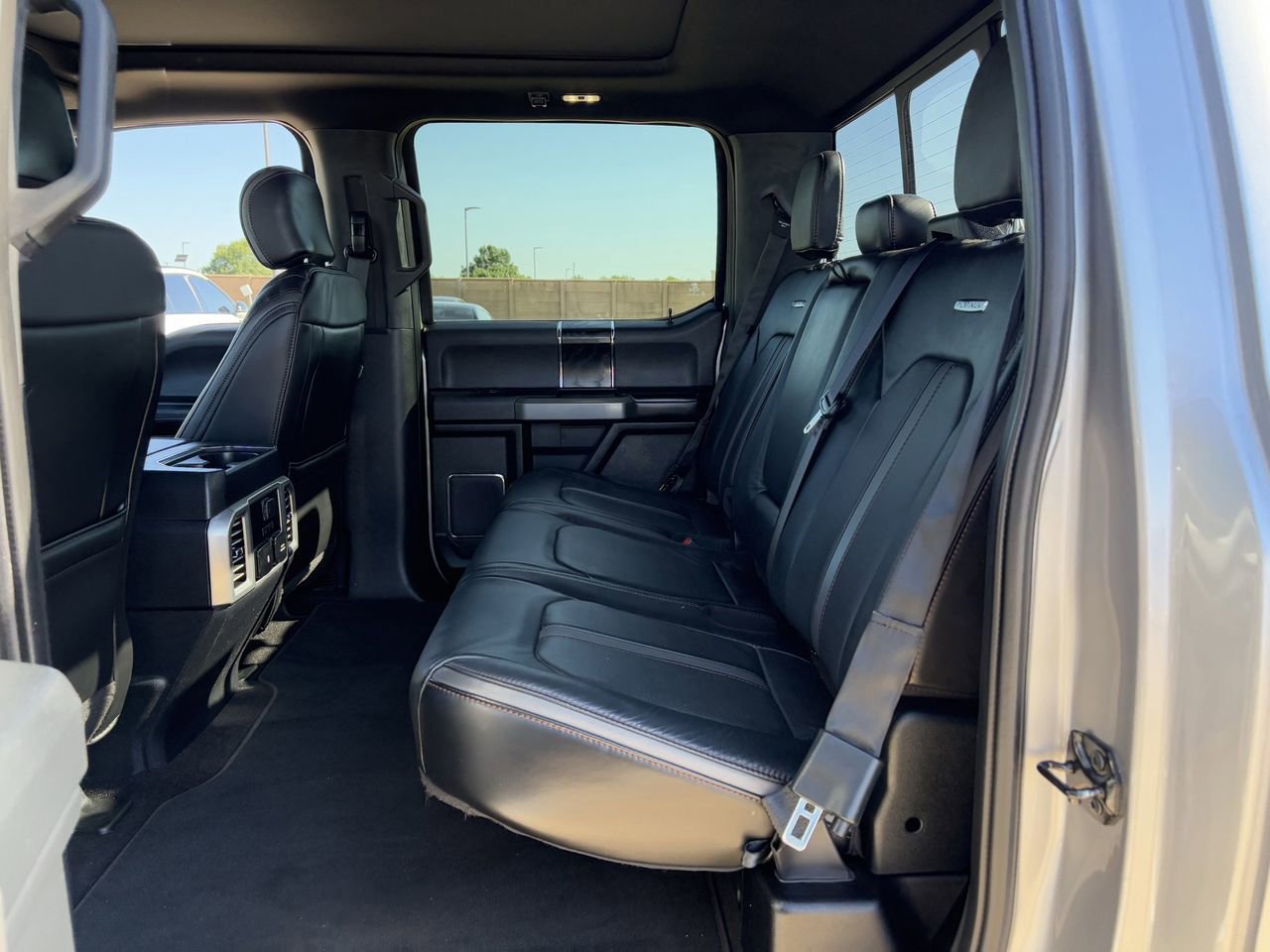 Used 2020 Ford F150 Platinum w/ Equipment Group 701A Luxury AWD/4WD image 30