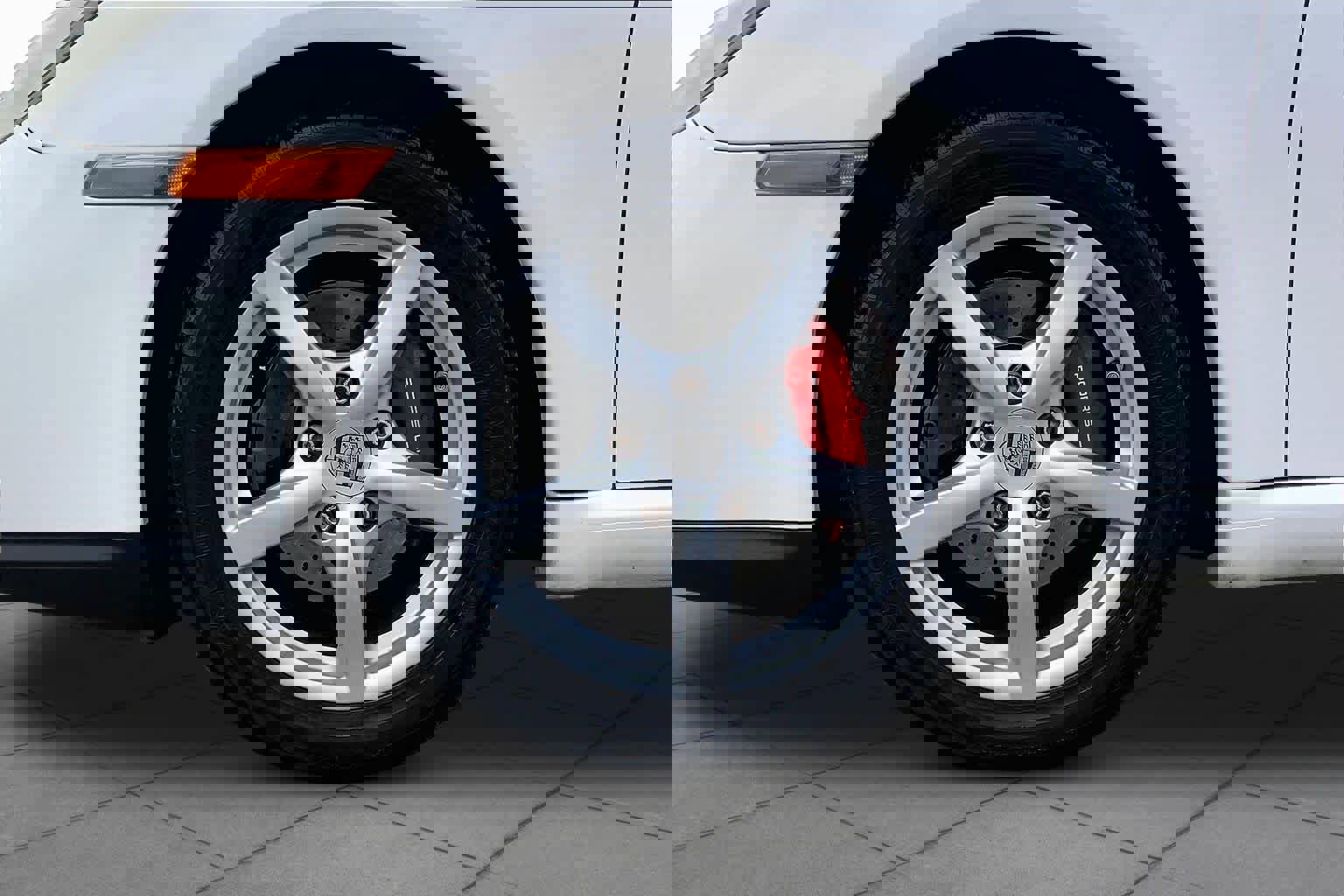 Used 2010 Porsche Cayman image 11