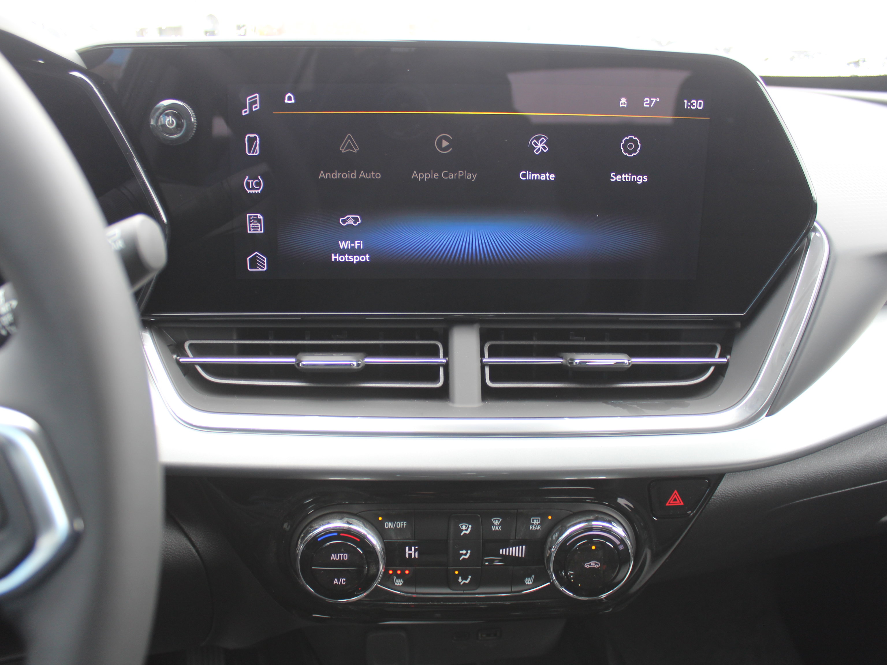 New 2026 Chevrolet Trax LT w/ Driver Confidence Package image 12