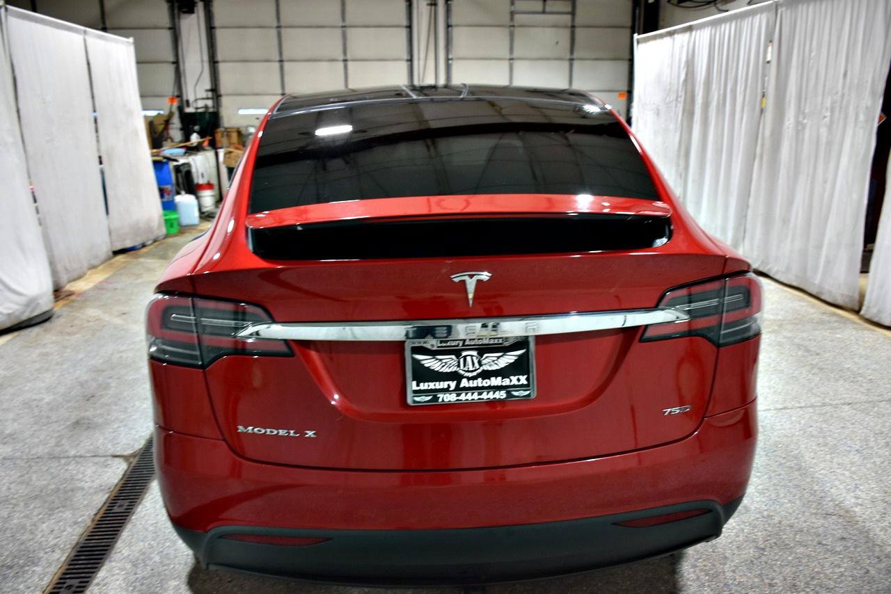 Used 2017 Tesla Model X 75D AWD/4WD image 5