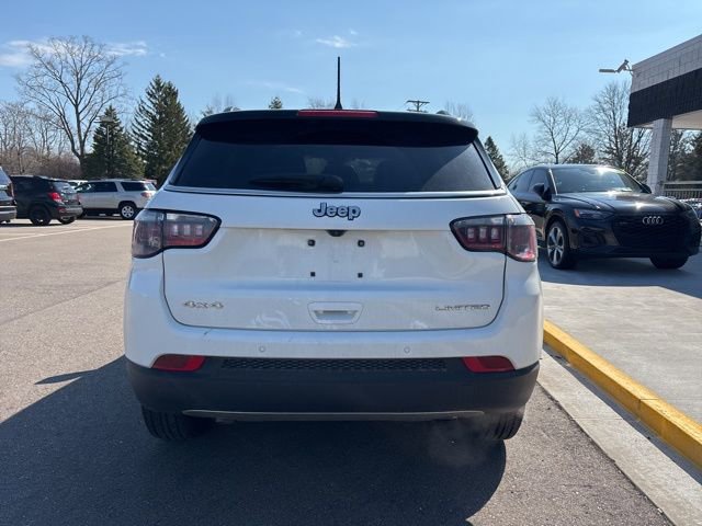 Used 2024 Jeep Compass Limited image 8