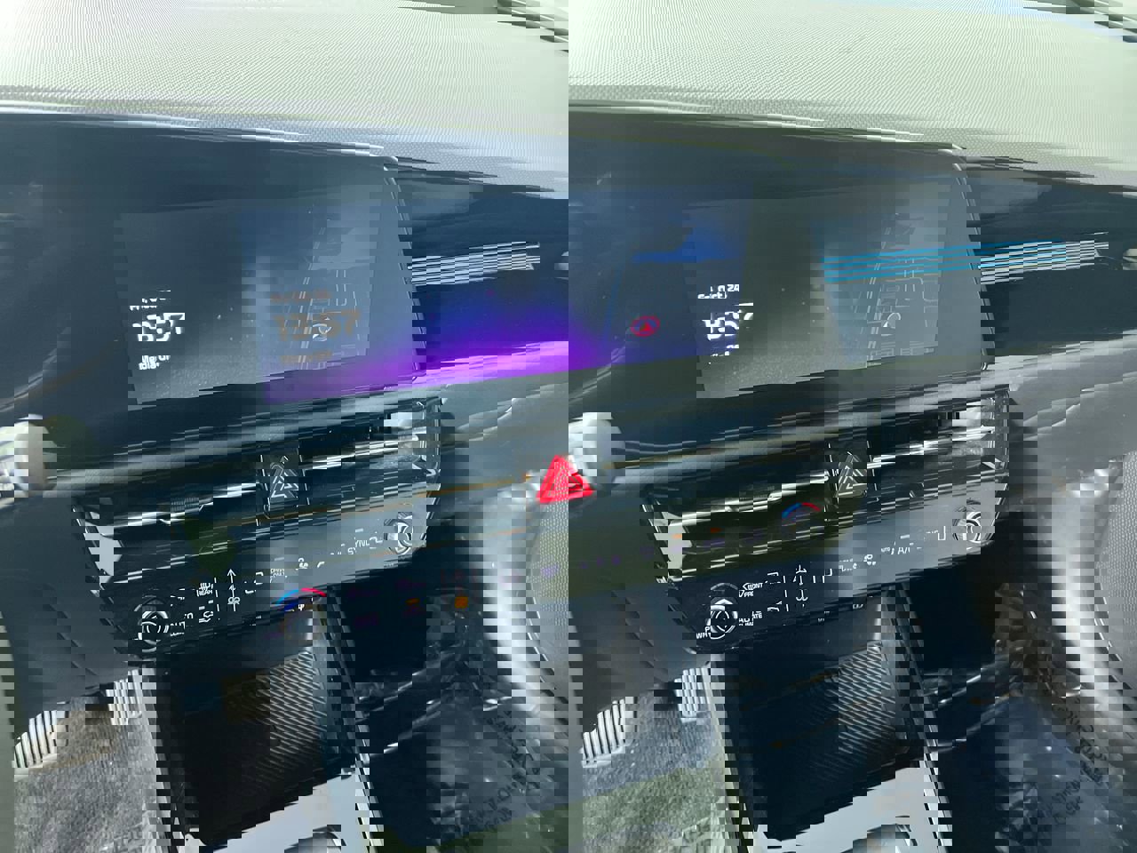 Certified 2023 Kia Niro EX image 27