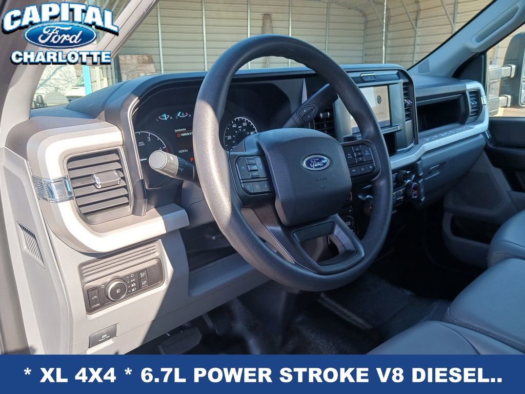 Used 2025 Ford F450 XL w/ XL Chrome Package image 19