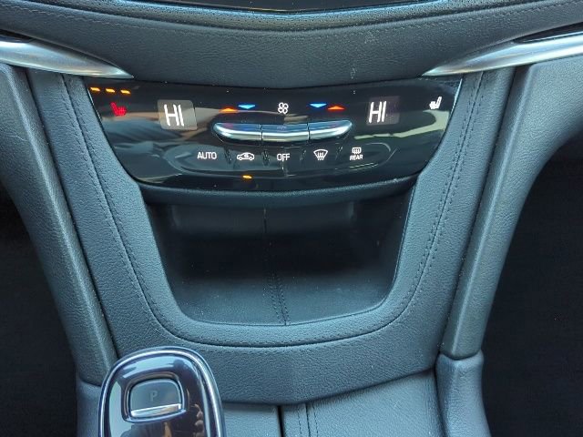 Used 2021 Cadillac XT6 Luxury image 8