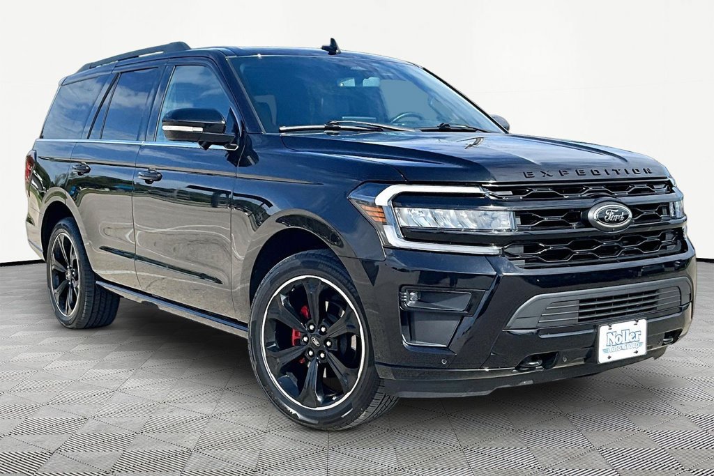Certified 2024 Ford Expedition Limited AWD/4WD image 12
