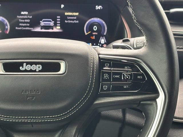 Used 2022 Jeep Grand Cherokee L Overland w/ Luxury Tech Group IV AWD/4WD image 22