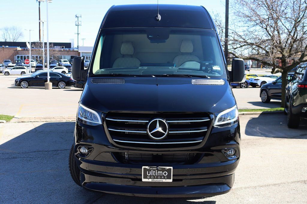 Used 2024 Mercedes-Benz Sprinter 3500 image 8
