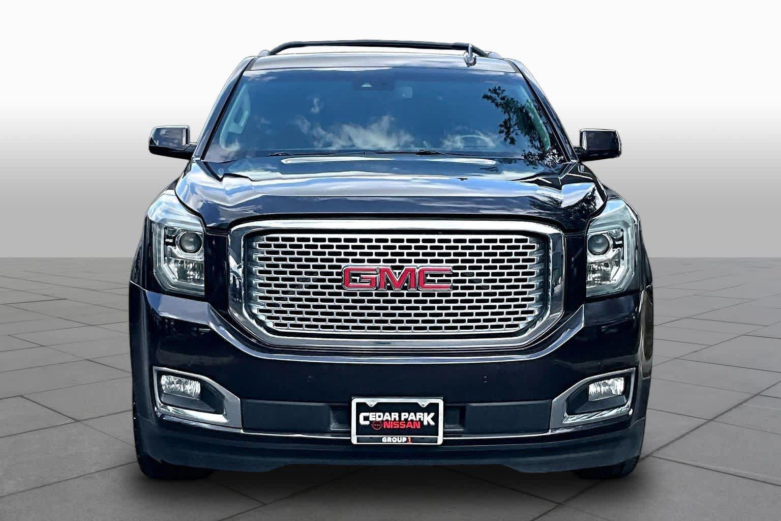 Used 2016 GMC Yukon Denali w/ Open Road Package AWD/4WD image 4