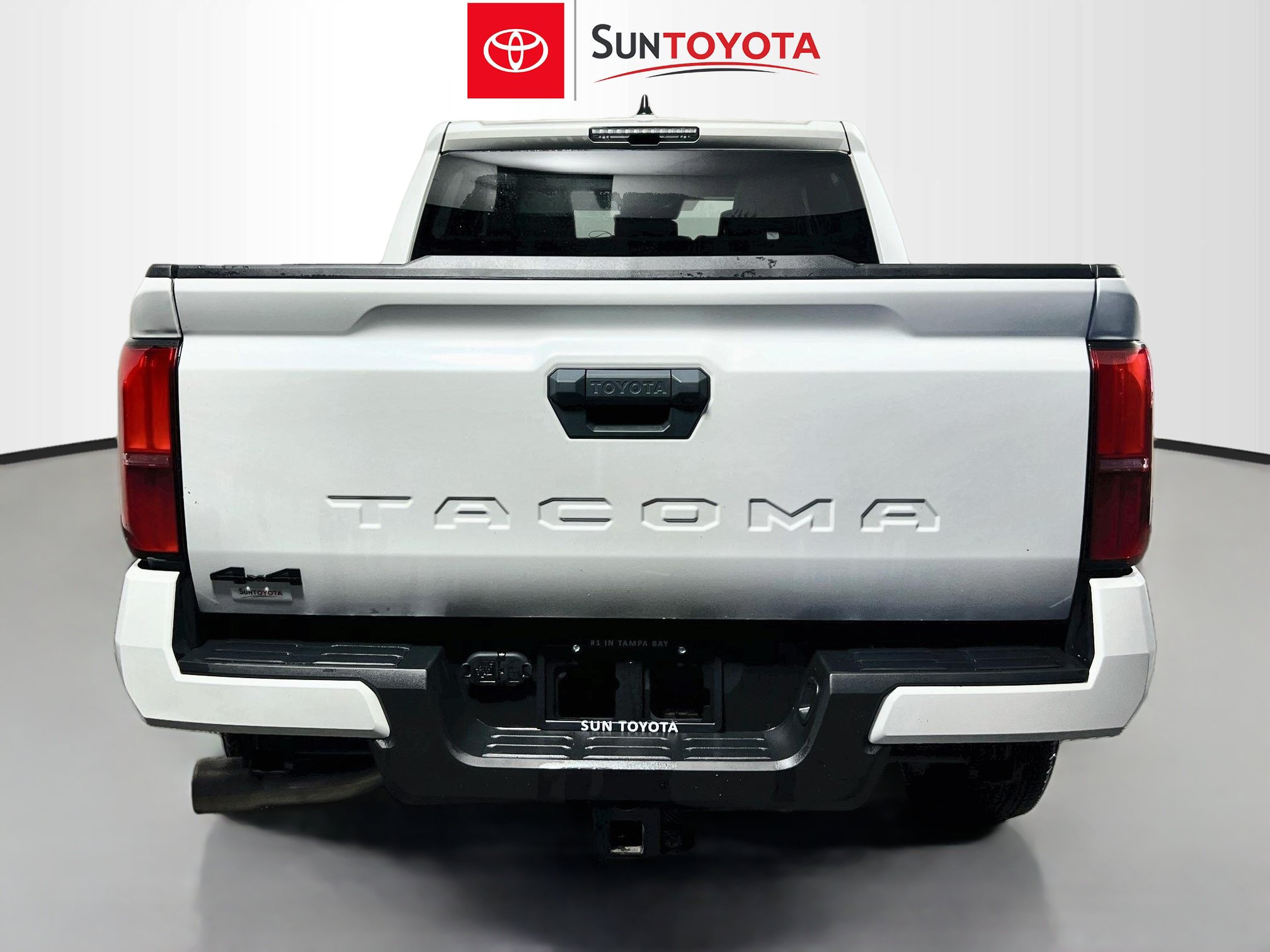 Used 2024 Toyota Tacoma TRD Sport AWD/4WD image 5