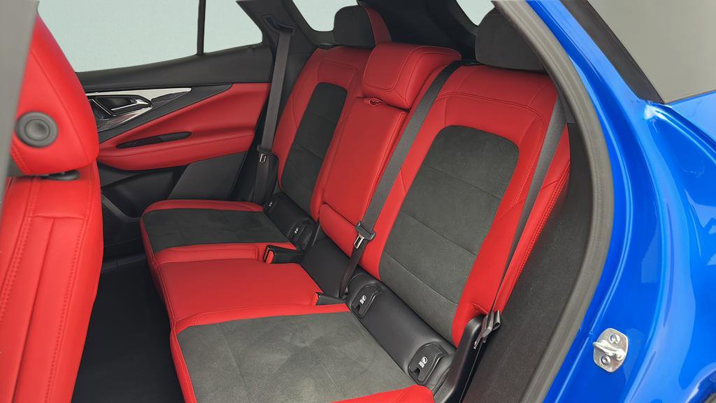 Used 2025 Chevrolet Blazer EV RS AWD/4WD image 11