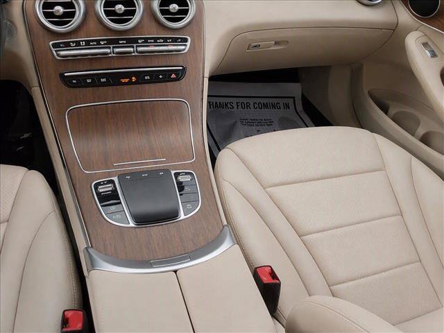 Used 2020 Mercedes-Benz GLC 300 image 24