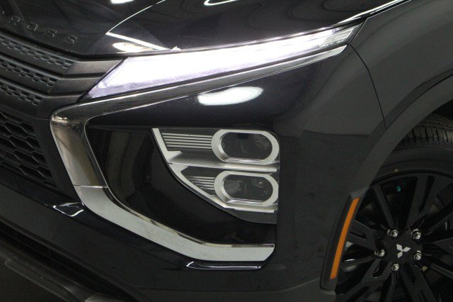 New 2026 Mitsubishi Eclipse Cross LE image 2