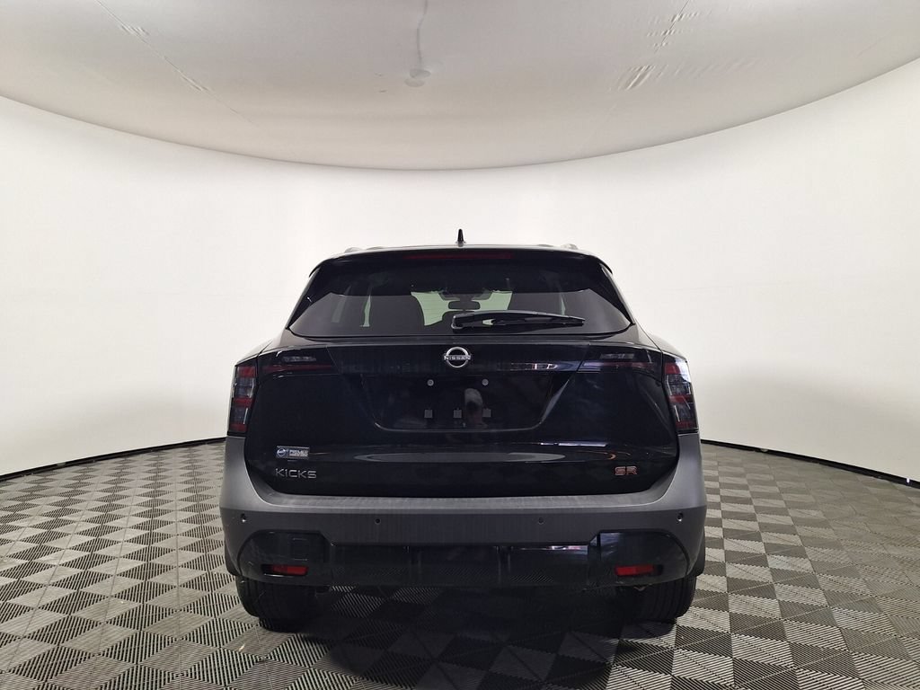 Used 2026 Nissan Kicks SR FWD image 6