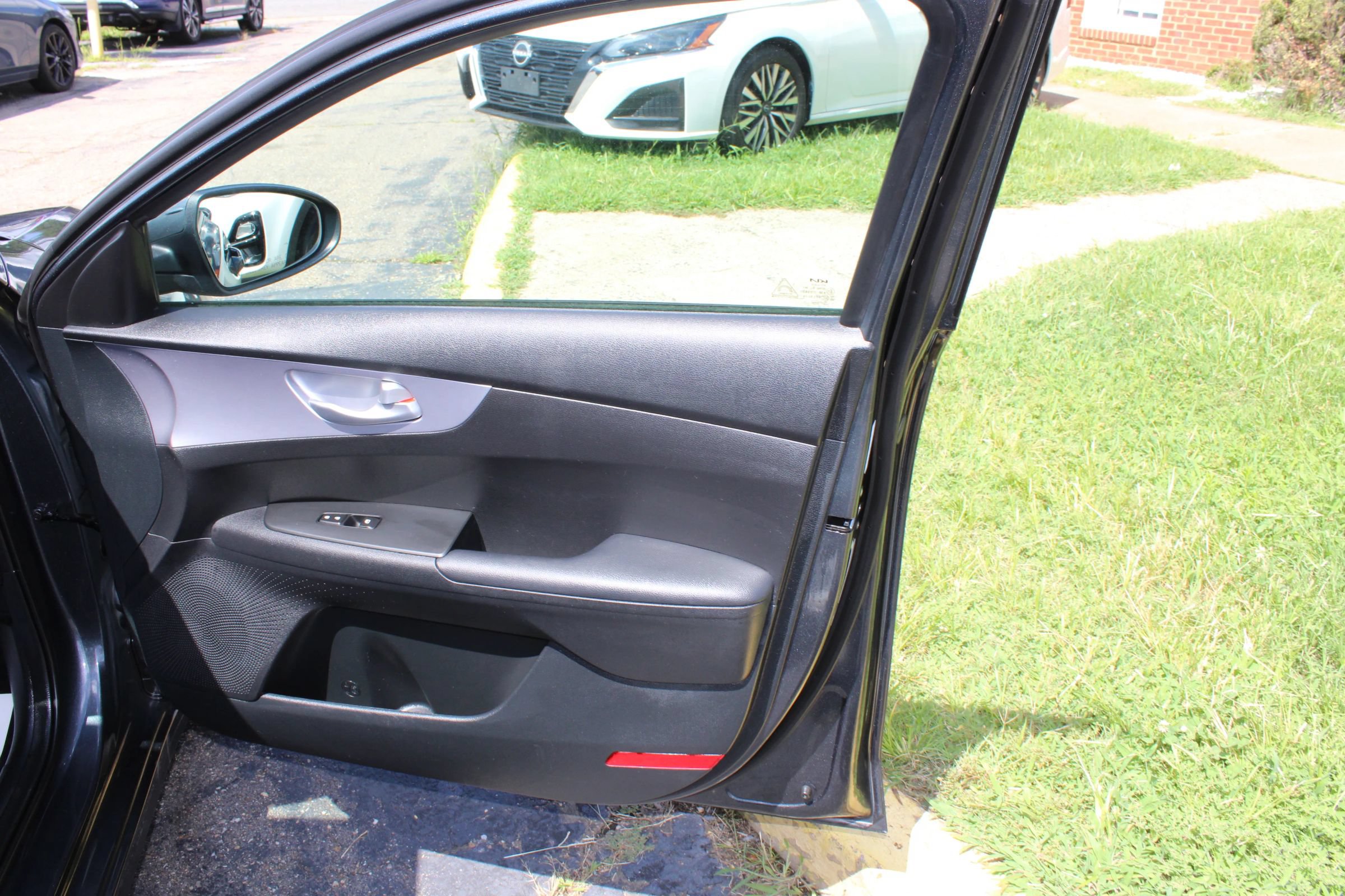 Used 2024 Kia Forte LXS FWD image 23