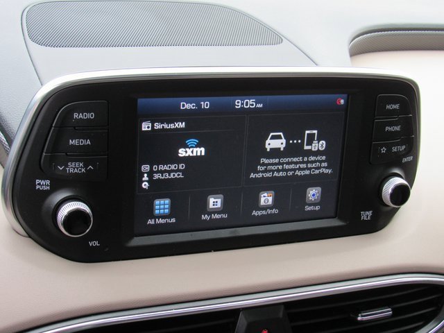 Used 2020 Hyundai Santa Fe SEL w/ Convenience + Premium Package image 17