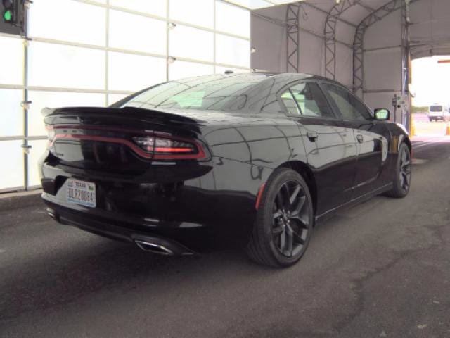 Used 2021 Dodge Charger SXT w/ Blacktop Package RWD image 3
