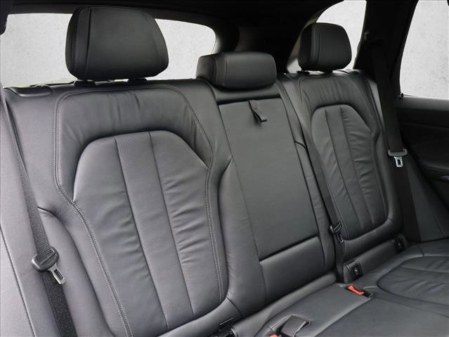 Used 2019 BMW X5 xDrive40i w/ Convenience Package AWD/4WD image 28