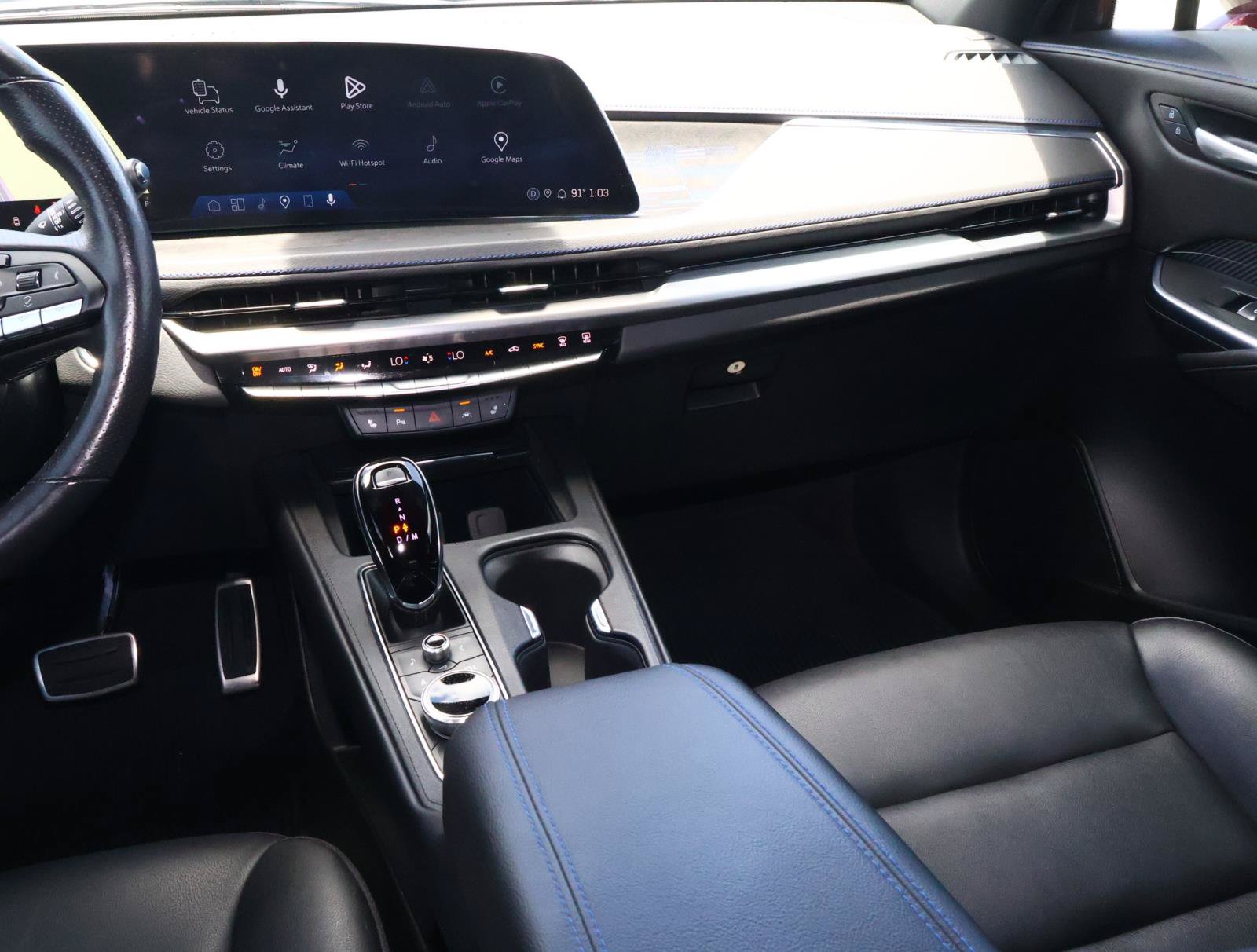 Used 2024 Cadillac XT4 Sport w/ Cold Weather Package FWD image 17