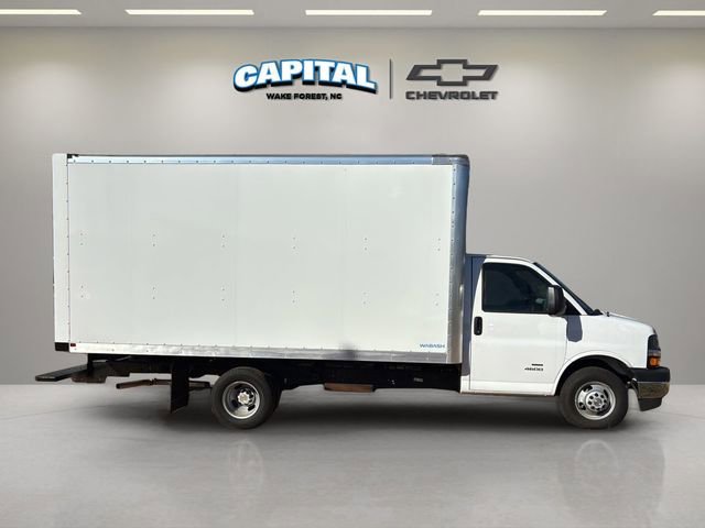 New 2024 Chevrolet Express 4500 w/ Power Convenience Package RWD image 13