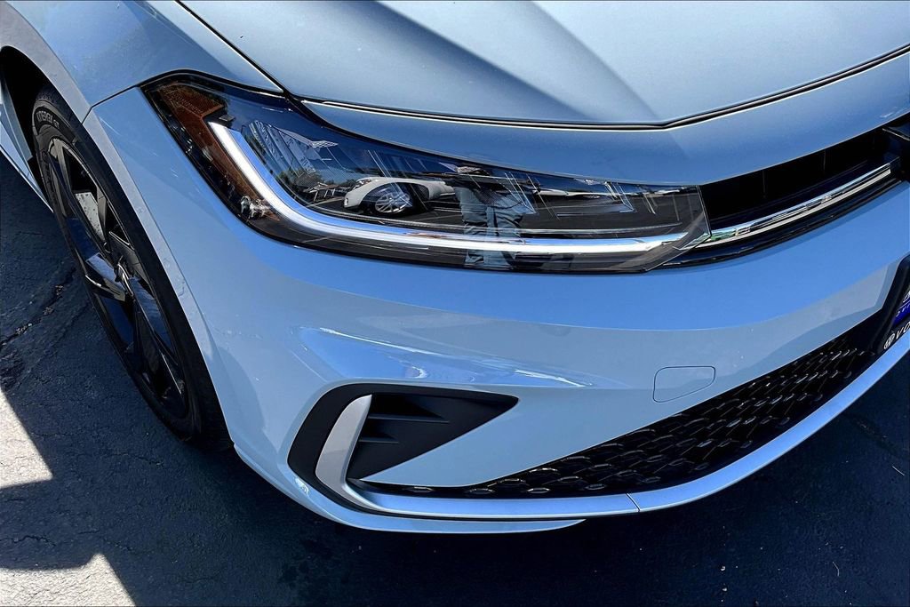 New 2026 Volkswagen Jetta SE image 30