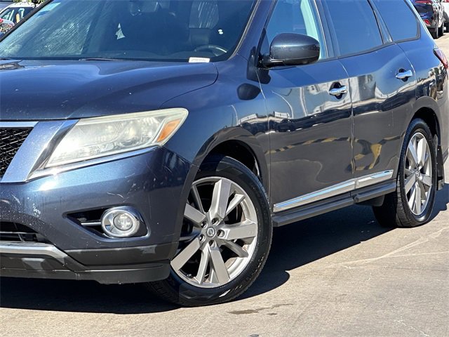 Used 2014 Nissan Pathfinder Platinum w/ Platinum Premium Package image 3