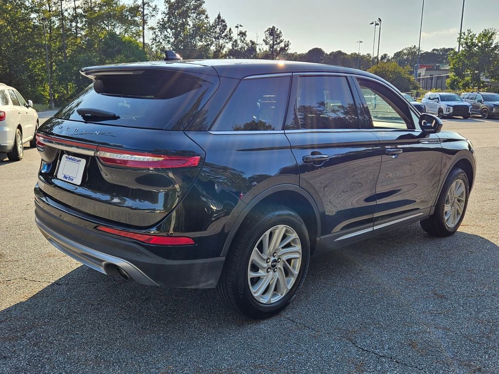 Used 2023 Lincoln Corsair AWD image 12