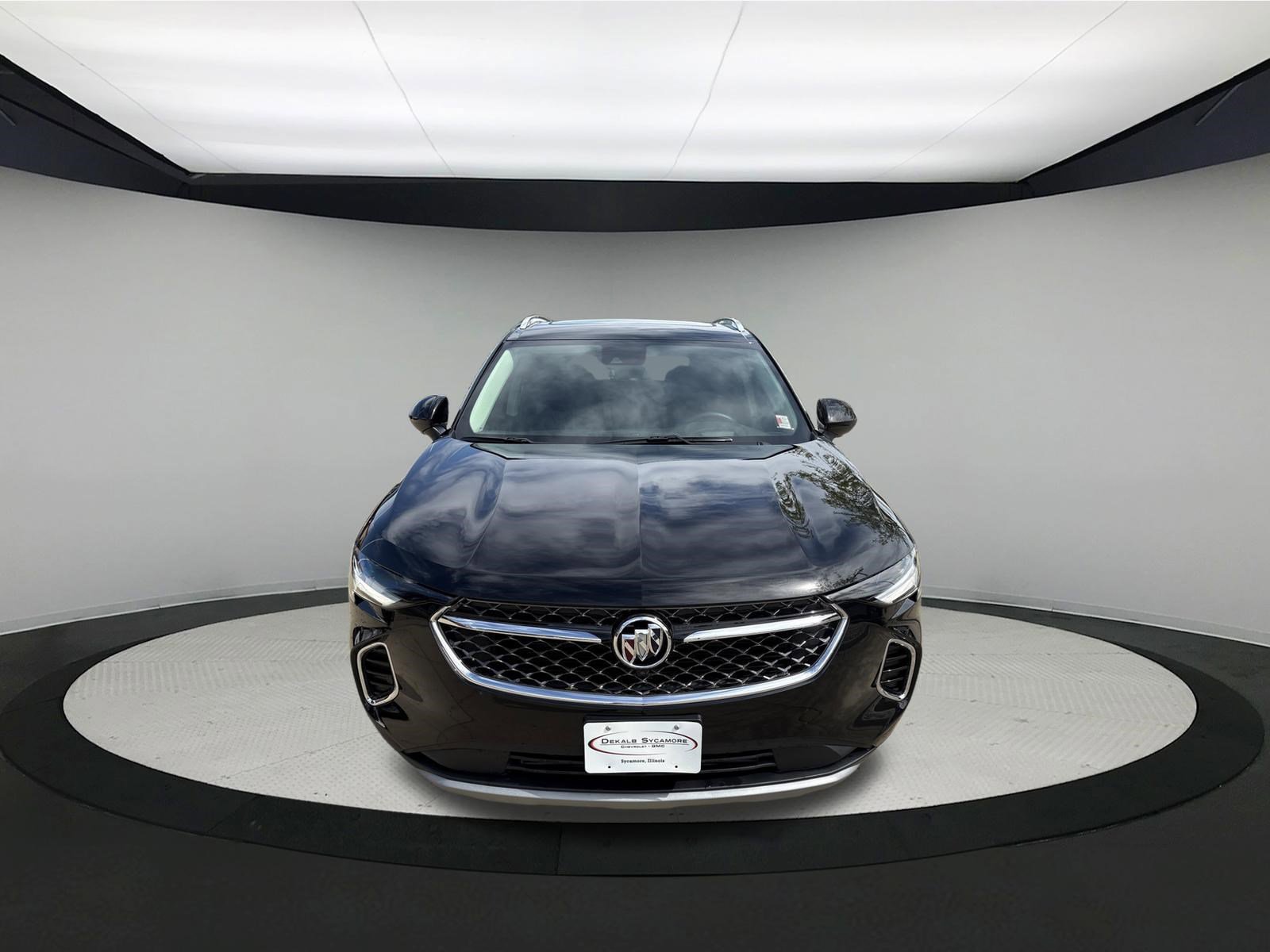 Used 2023 Buick Envision Avenir AWD/4WD image 2
