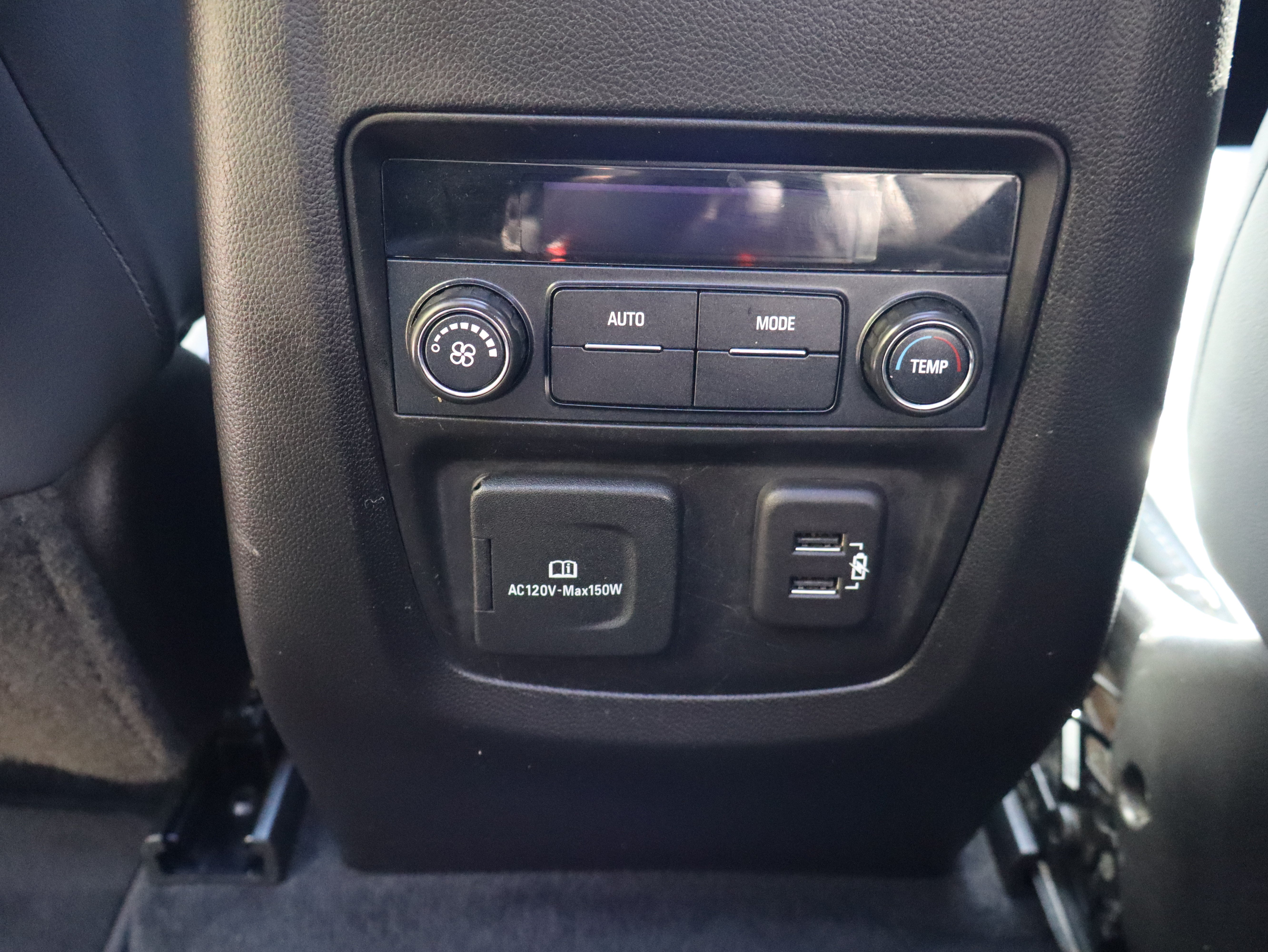 Used 2021 Buick Enclave Essence w/ Sport Touring Edition FWD image 24