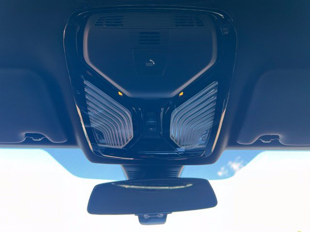 Used 2025 BMW M2 w/ Lighting Package RWD image 27