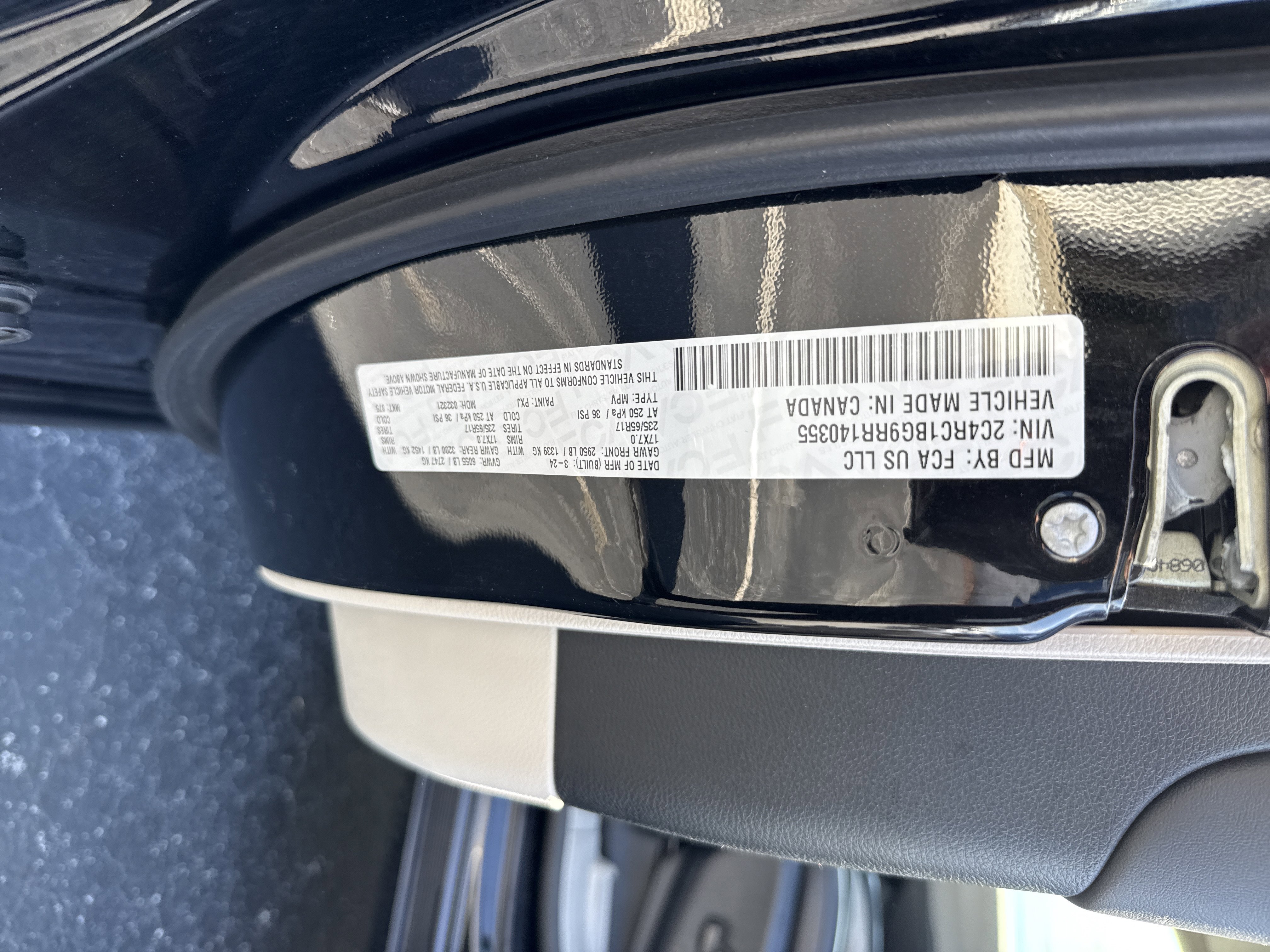 Used 2024 Chrysler Pacifica Touring-L FWD image 35