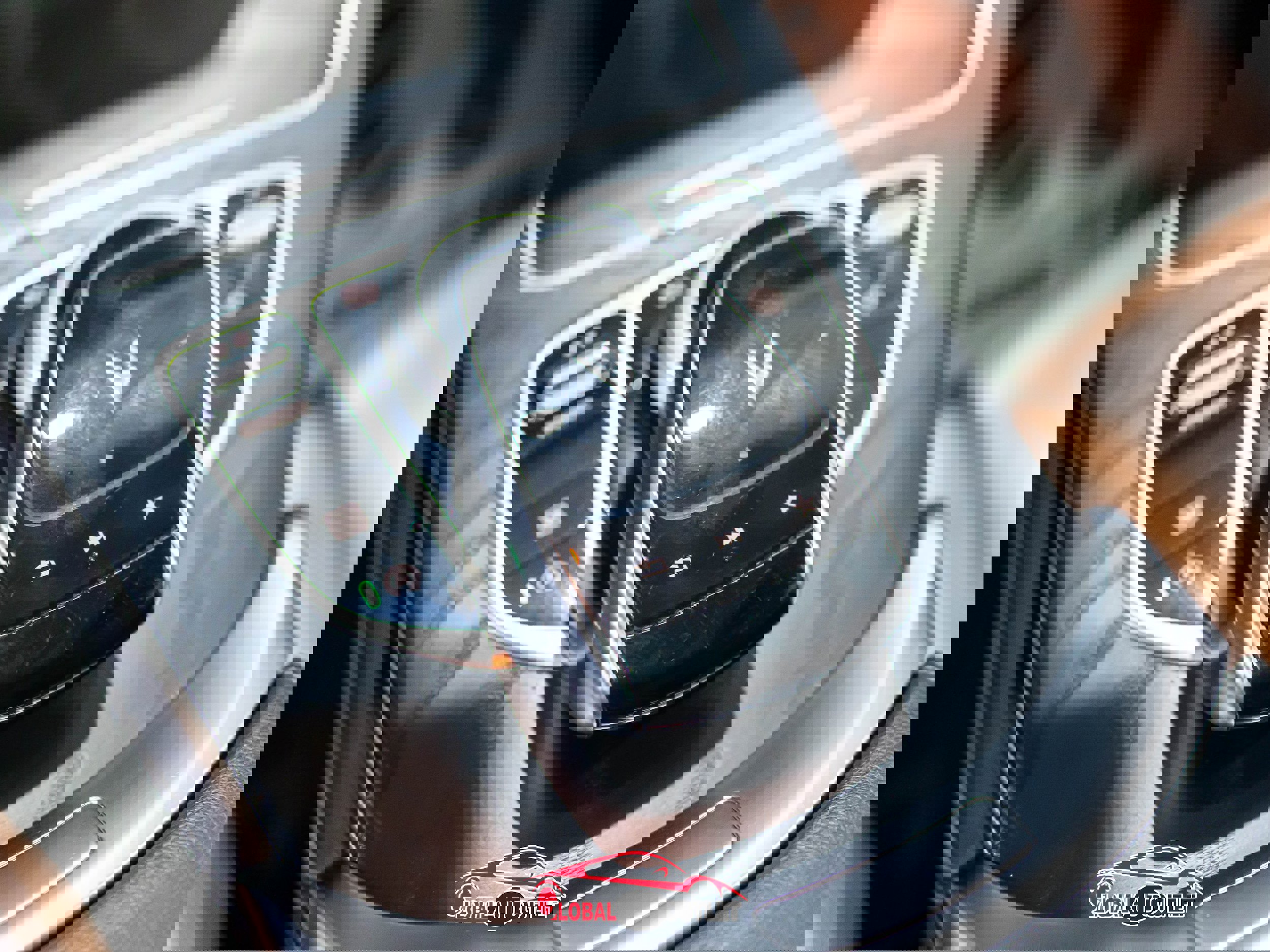 Used 2018 Mercedes-Benz GLC 300 4MATIC w/ Multimedia Package image 35