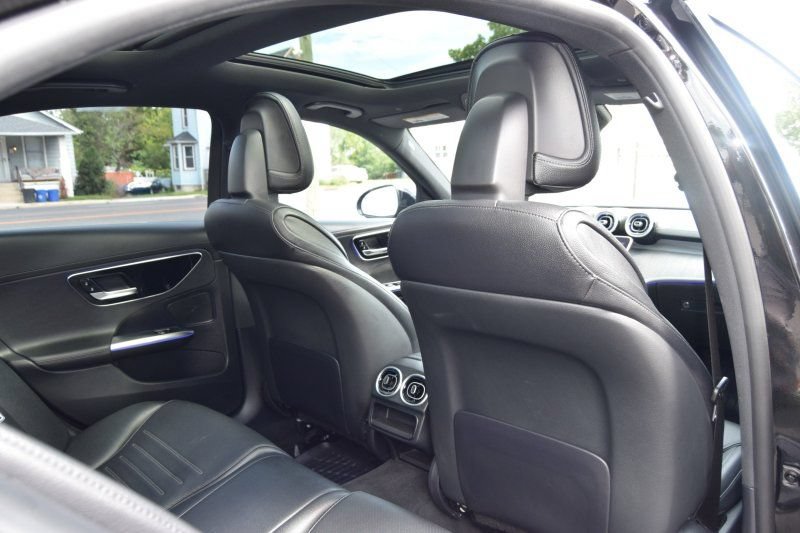 Used 2023 Mercedes-Benz C 300 4MATIC Sedan image 36