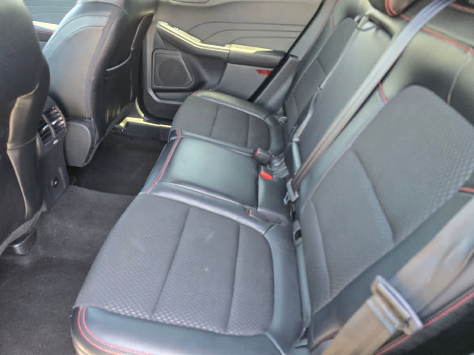 Used 2025 Ford Escape ST-Line FWD image 14