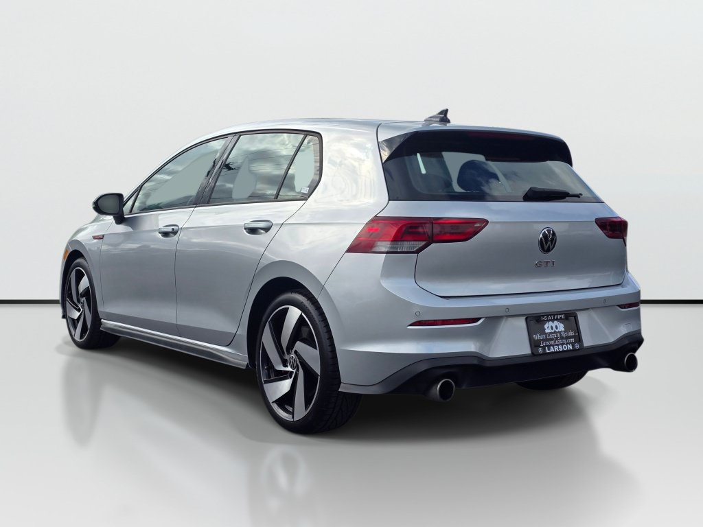 Used 2022 Volkswagen GTI SE FWD image 3