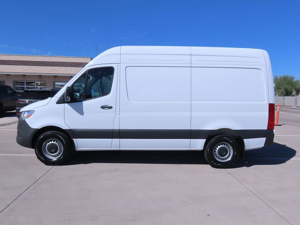 Used 2025 Mercedes-Benz Sprinter 2500 image 8