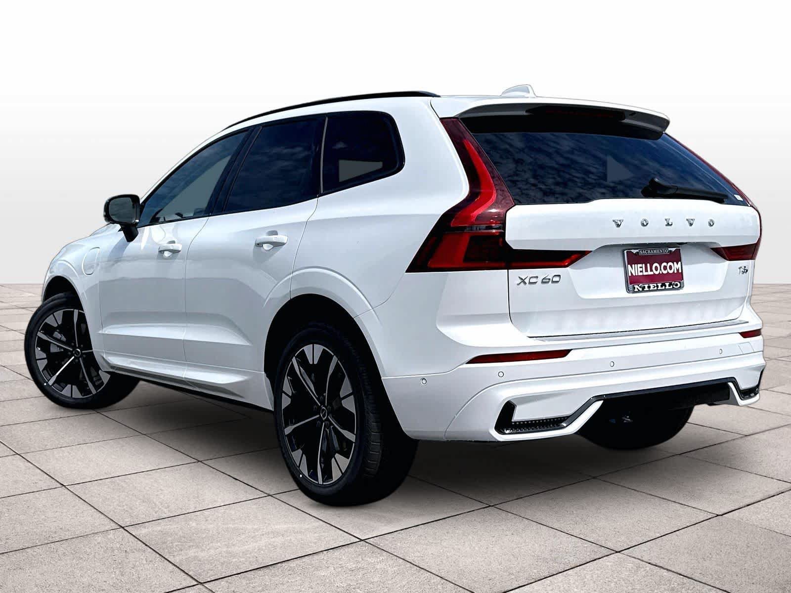 New 2026 Volvo XC60 T8 Plus AWD/4WD image 3