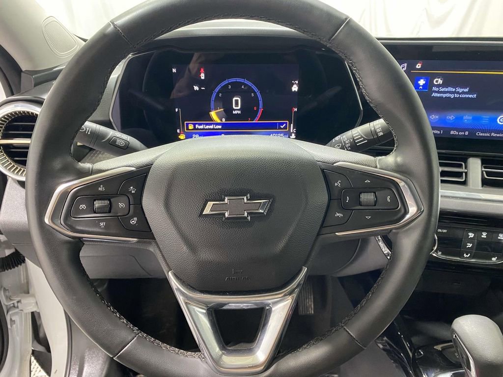 Used 2024 Chevrolet Trax ACTIV w/ Driver Confidence Package image 20