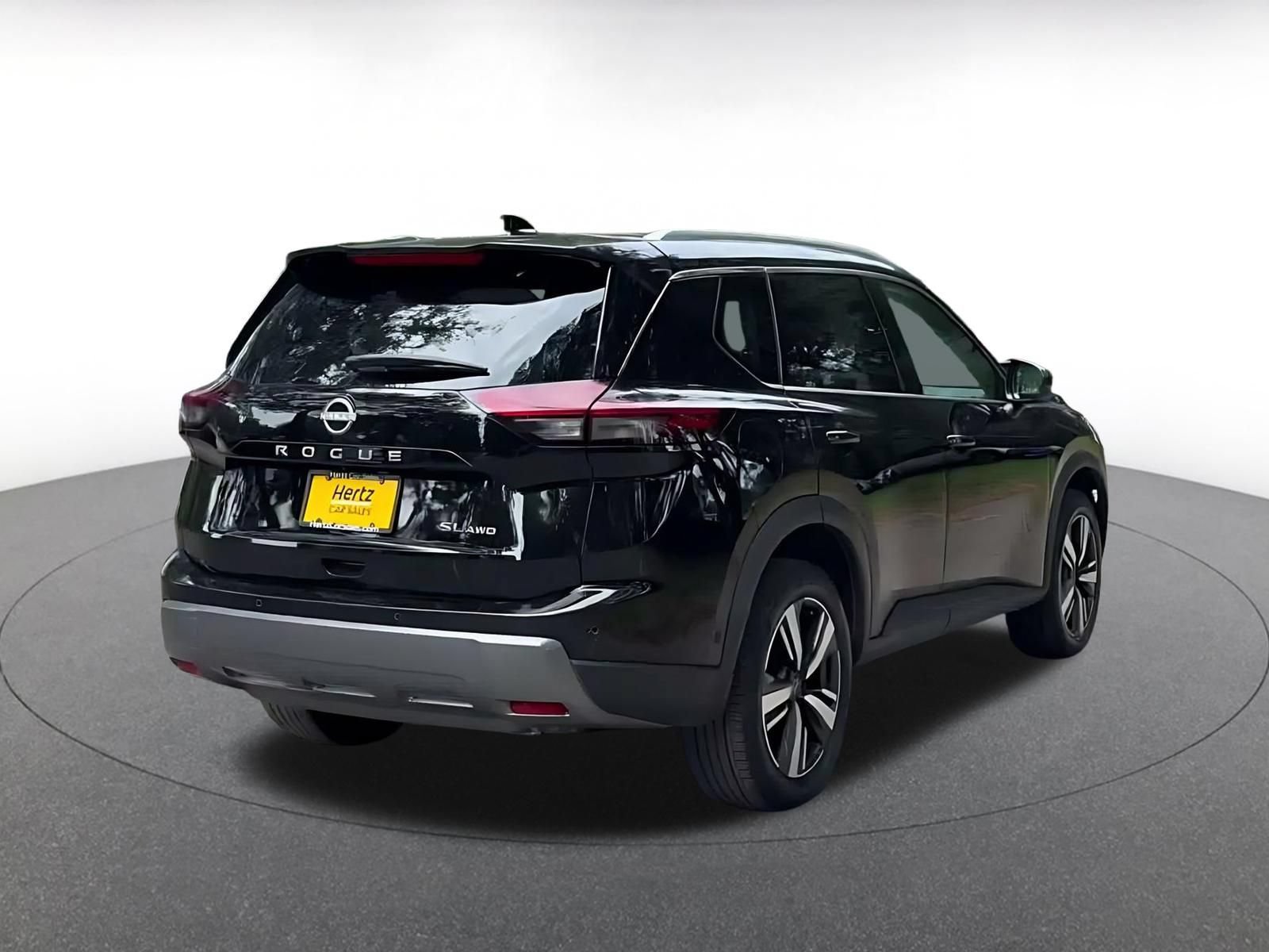 Used 2026 Nissan Rogue SL AWD/4WD image 14
